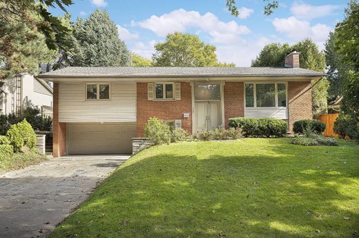Detached House in Burlington, Ontario