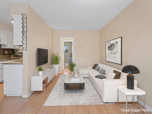 Apartment / Etagenwohnung in Long Beach, Los Angeles County