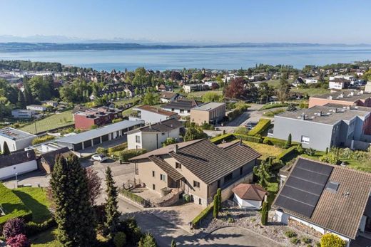 Detached House in Saint-Blaise, Neuchâtel District