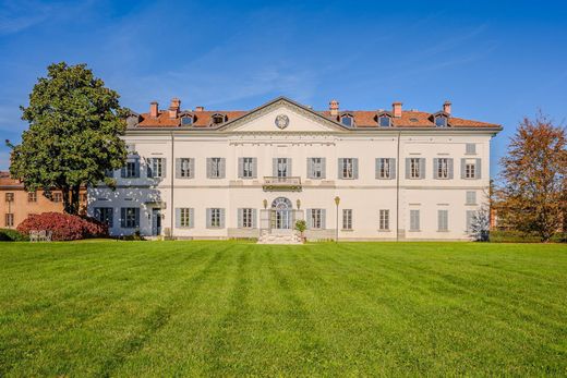 套间/公寓  Fino Mornasco, 科莫省