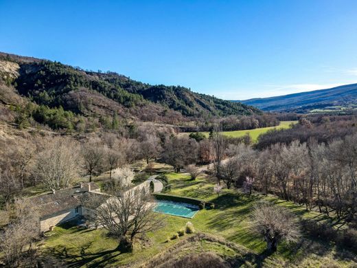 Vrijstaand huis in Forcalquier, Alpes-de-Haute-Provence