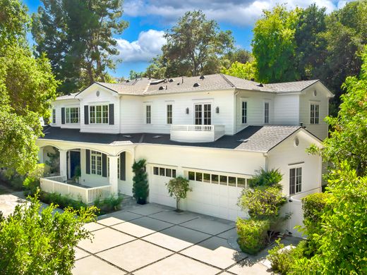 Luxury home in Encino, Los Angeles County