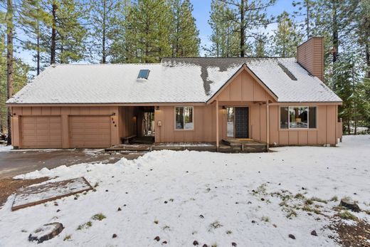 Luxury home in Black Butte Ranch, Deschutes County