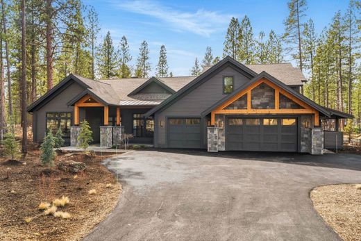 Luxury home in Bend, Deschutes County