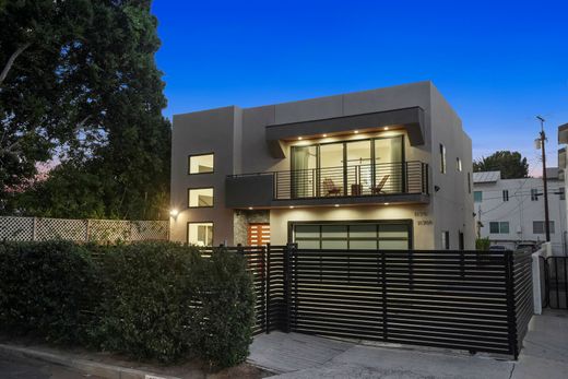 Detached House in Valley Village, Los Angeles County