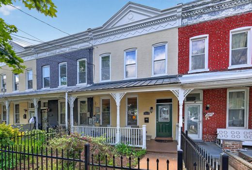 Townhouse in Washington, Washington County
