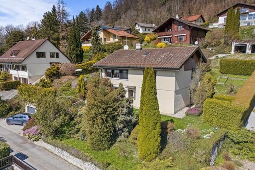 Μονοκατοικία σε Blonay, Riviera-Pays-d'Enhaut District