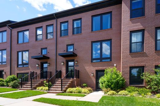 Dom miejski w Skillman, Somerset County