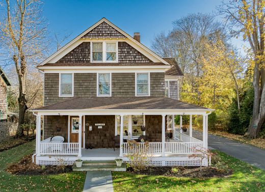Detached House in Amagansett, Suffolk County