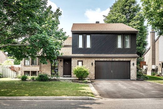 Detached House in Kirkland, City of Montréal