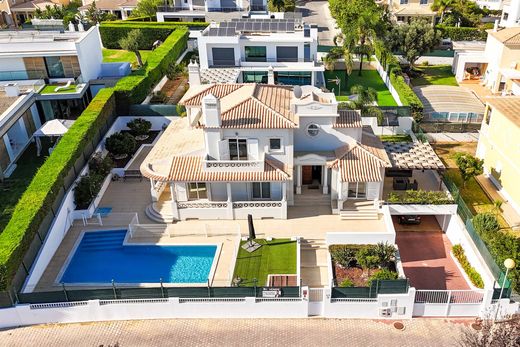 Detached House in Albufeira e Olhos de Água, Albufeira Municipality