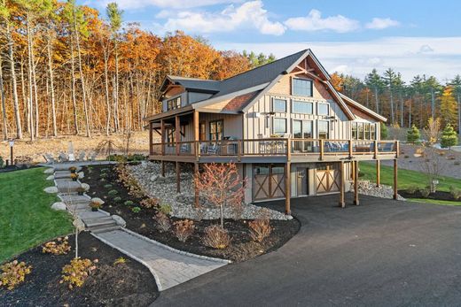 Detached House in Gilford, Belknap County