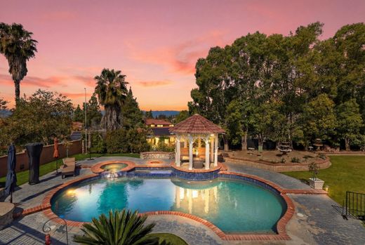Detached House in Riverside, Riverside County