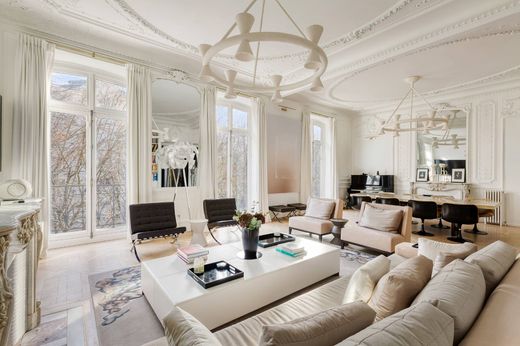 Apartment / Etagenwohnung in Champs-Elysées, Madeleine, Triangle d’or, Paris