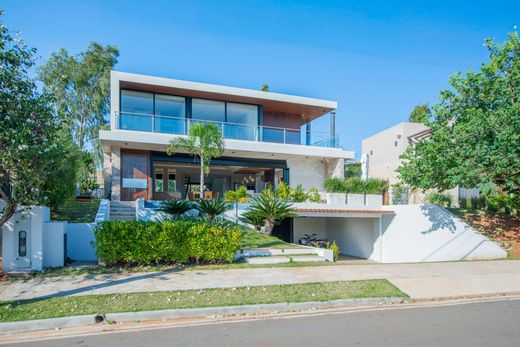 Einfamilienhaus in Altos, Departamento de la Cordillera
