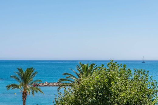 ‏דירה ב  Saint-Laurent-du-Var, Alpes-Maritimes