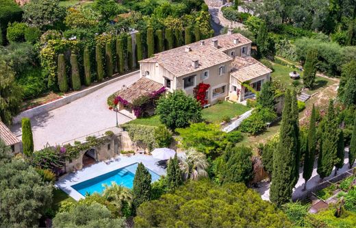 Detached House in Mougins, Alpes-Maritimes