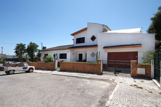 Dom jednorodzinny w Setúbal, Distrito de Setúbal