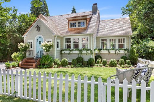 بيت مستقل ﻓﻲ East Hampton, Suffolk County