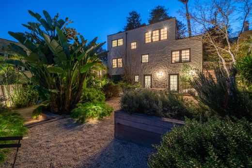 Detached House in Oakland, Alameda County