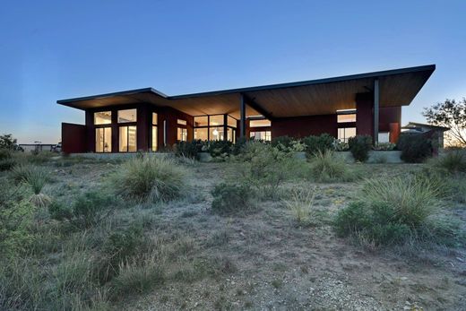 Detached House in Marfa, Presidio County