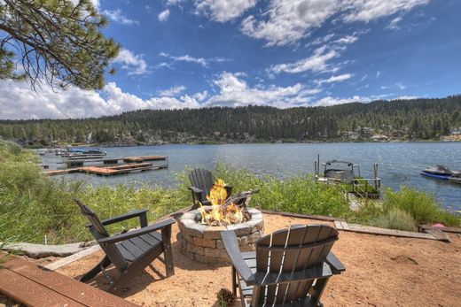 Vrijstaand huis in Big Bear Lake, San Bernardino County