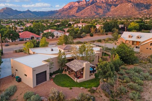 Albuquerque, Bernalillo Countyの一戸建て住宅