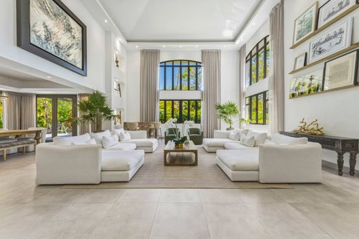 Detached House in Dorado, Higuillar Barrio