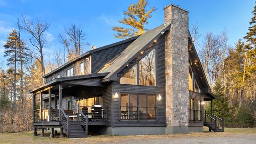 Einfamilienhaus in Becket, Berkshire County