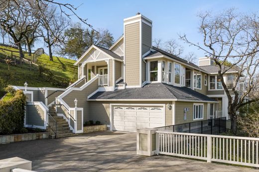 Detached House in Novato, Marin County