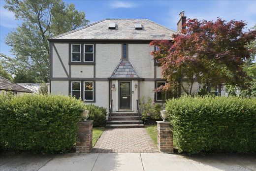 Detached House in Great Neck, Nassau County