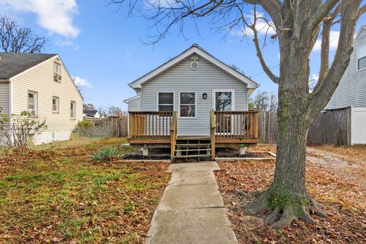 Detached House in Pasadena, Anne Arundel County