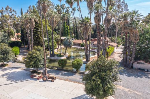 Luxury home in Riverside, Riverside County