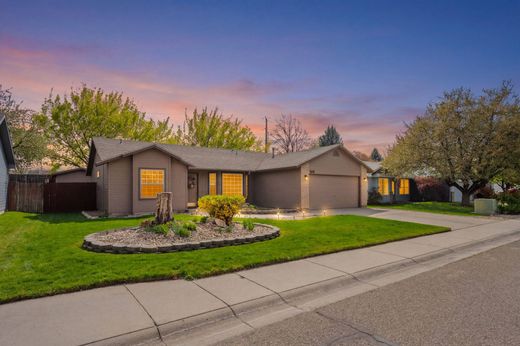 Detached House in Boise, Ada County