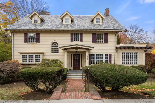 Einfamilienhaus in Brookline, Norfolk County