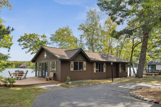 Vrijstaand huis in Cross Lake, Crow Wing County