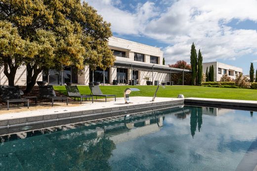 Detached House in Pozuelo de Alarcón, Province of Madrid
