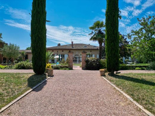 Einfamilienhaus in Saint-Paul-sur-Save, Haute-Garonne