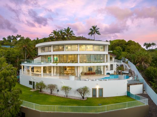 Luxury home in Hamilton Island, Whitsunday