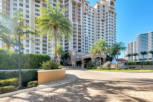Apartment in Naples, Collier County
