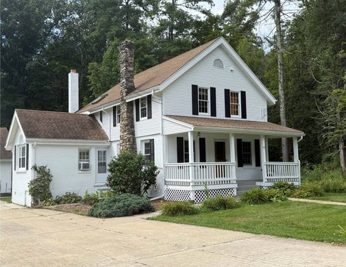 Μονοκατοικία σε Falls Village, Litchfield County