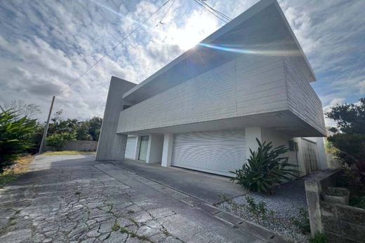 Detached House in Okinawa, Okinawa Shi