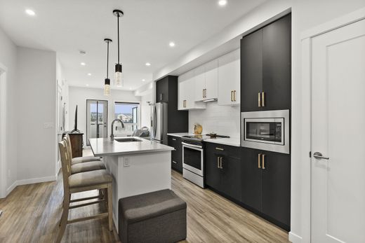 Apartment / Etagenwohnung in Calgary, Alberta