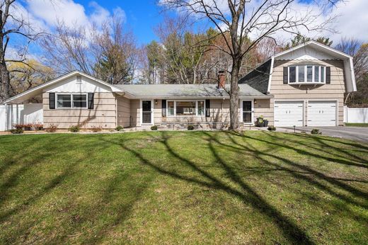 Casa Independente - West Boylston, Worcester County