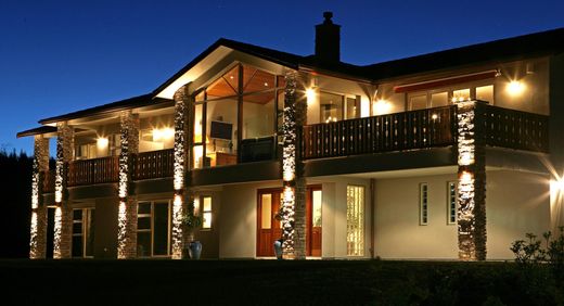 Luxury home in Taupo, Taupo District