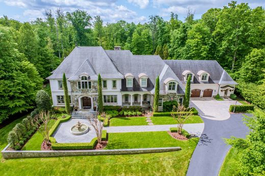 Luxury home in Leesburg, Loudoun County