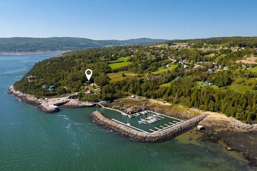 La Malbaie, Capitale-Nationaleの一戸建て住宅