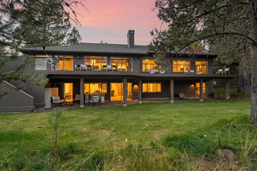 Luxury home in Sunriver, Deschutes County