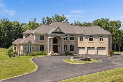 Luxury home in Clifton, Fairfax County