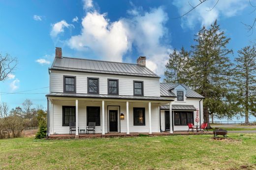 Detached House in Pipersville, Bucks County